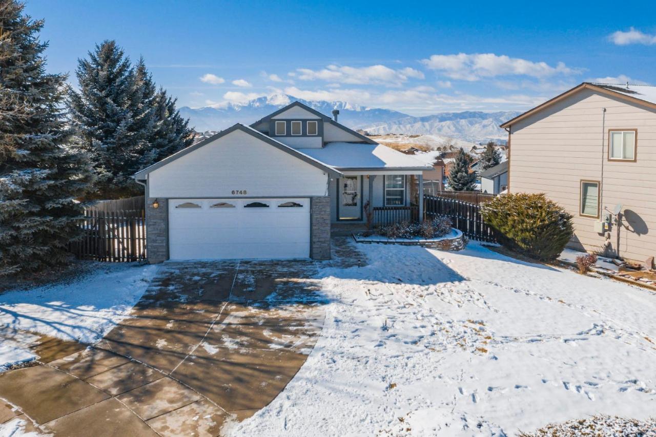 Vila Cozy 4Br House With Peak Views In Colorado Springs Exteriér fotografie